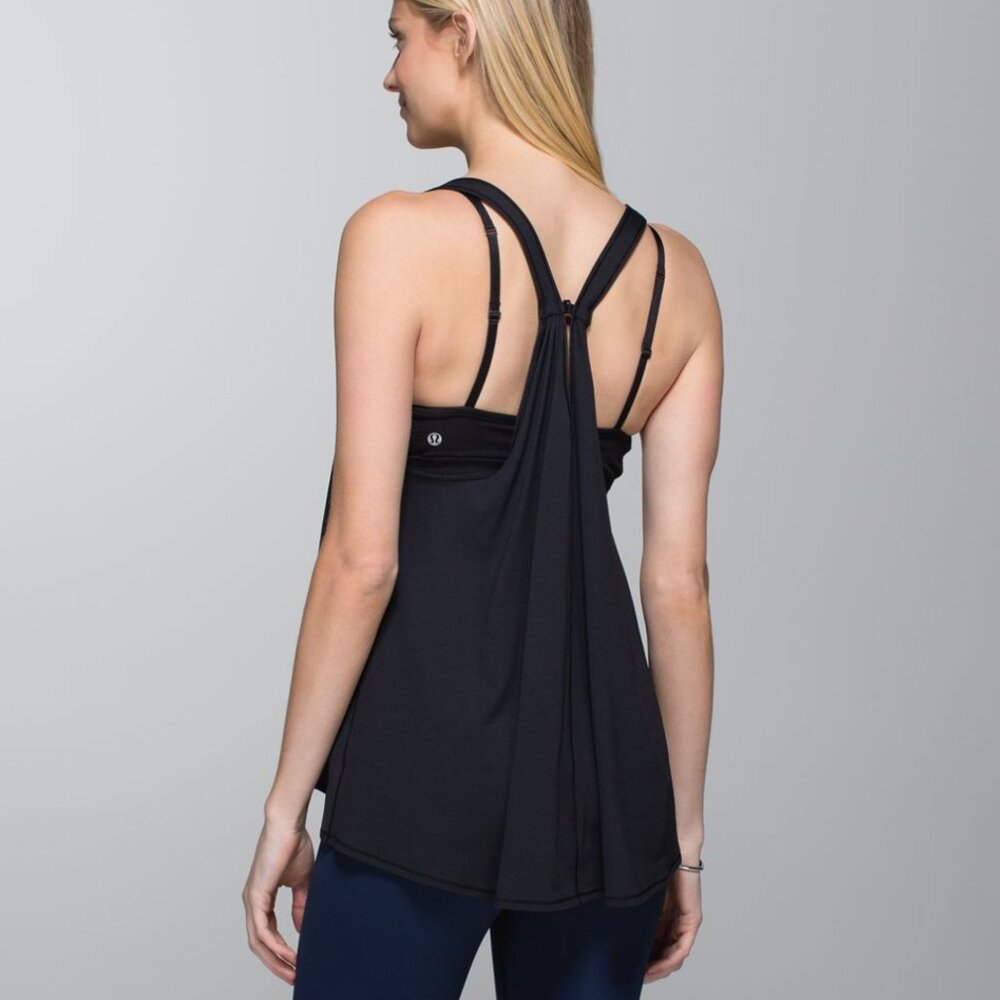 lululemon athletica Black Breathe and Flow tank Women 10